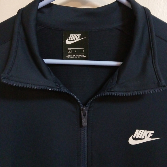 Mens Nike Light Zip Up Jacket New Without Tags From Smoke Free Home - Picture 4 of 6